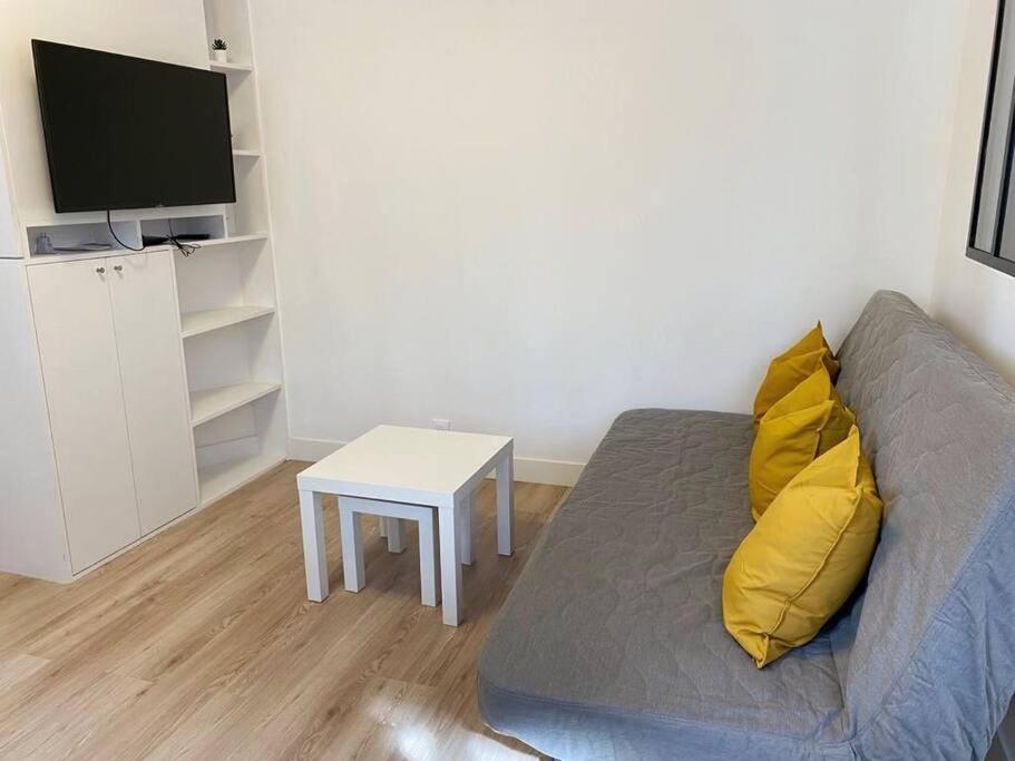 Nidaudonnien Apartment Сент-Уен Екстериор снимка