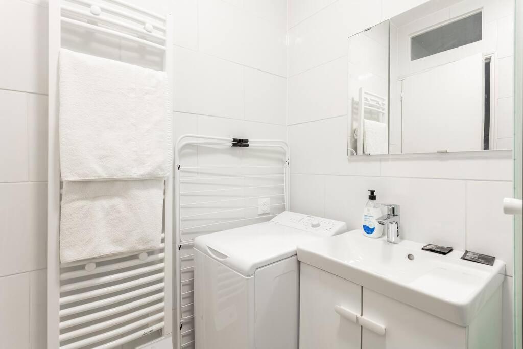 Nidaudonnien Apartment Сент-Уен Екстериор снимка